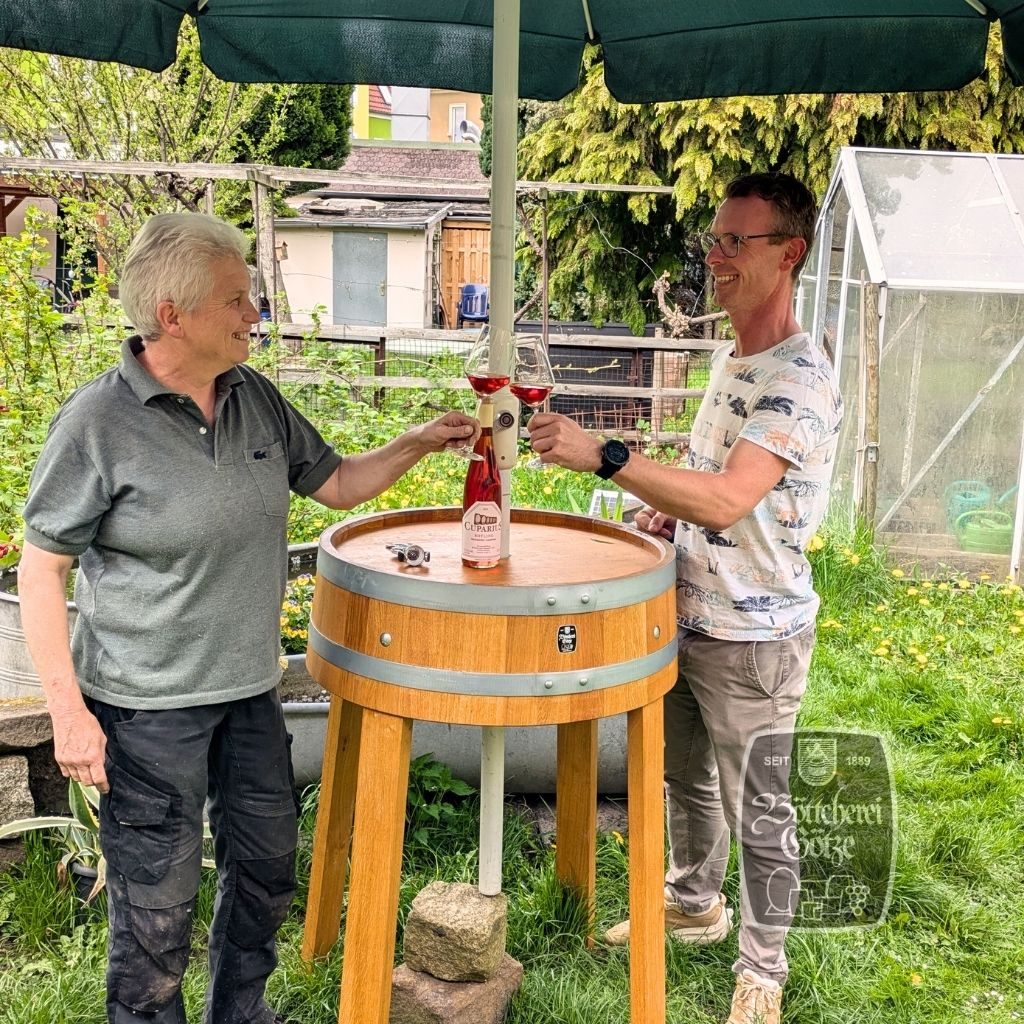 Bartisch mit 110 cm Höhe